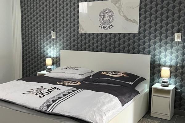 Adel Apartman Kisujszallas Exterior foto