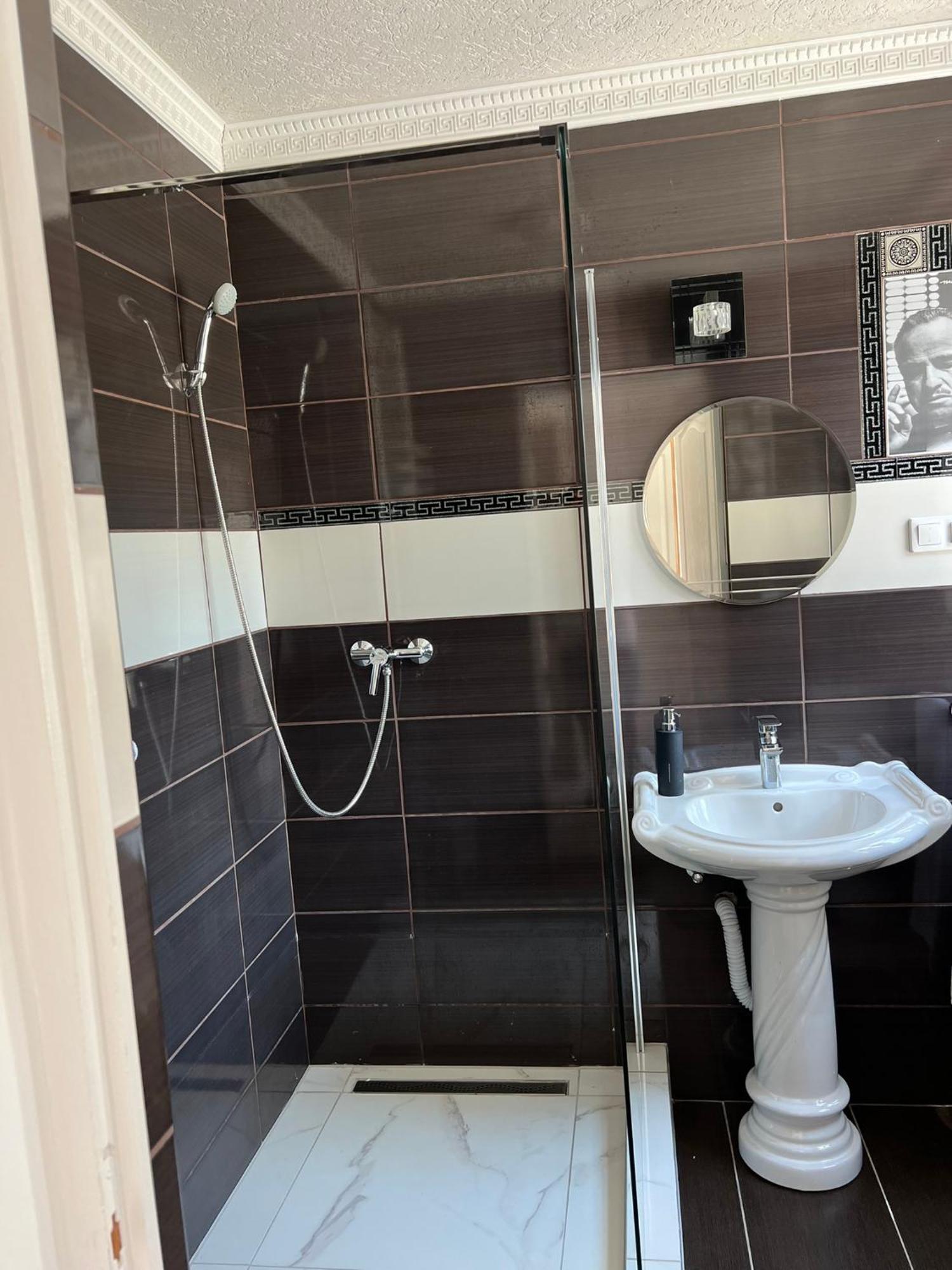Adel Apartman Kisujszallas Exterior foto